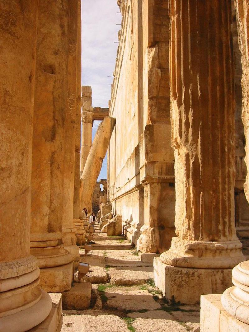 temple-alley-cc-moogdroog.jpg