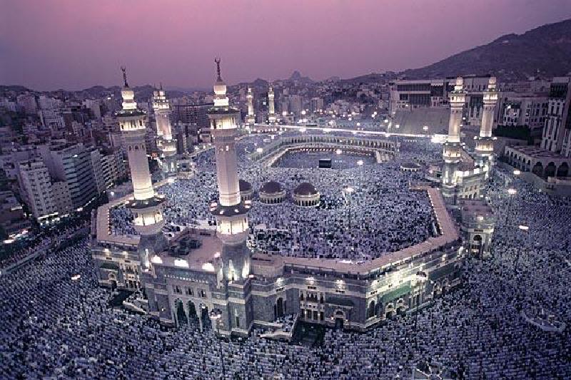 mosque-night2-c-sacredsites.jpg