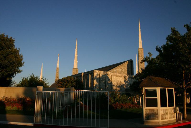 211756759-L.jpg