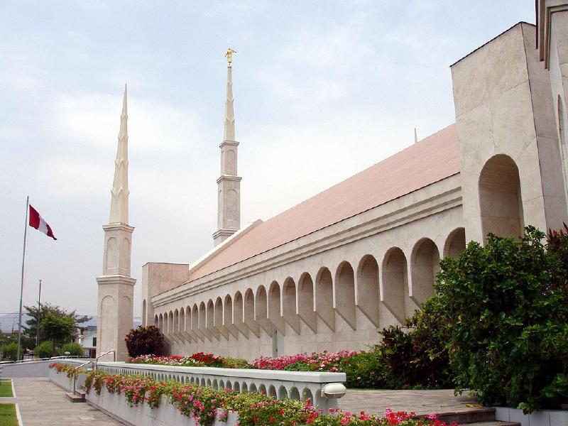 lima_lds_mormon_temple2.jpg