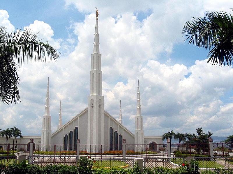 manila_lds_mormon_temple1.jpg