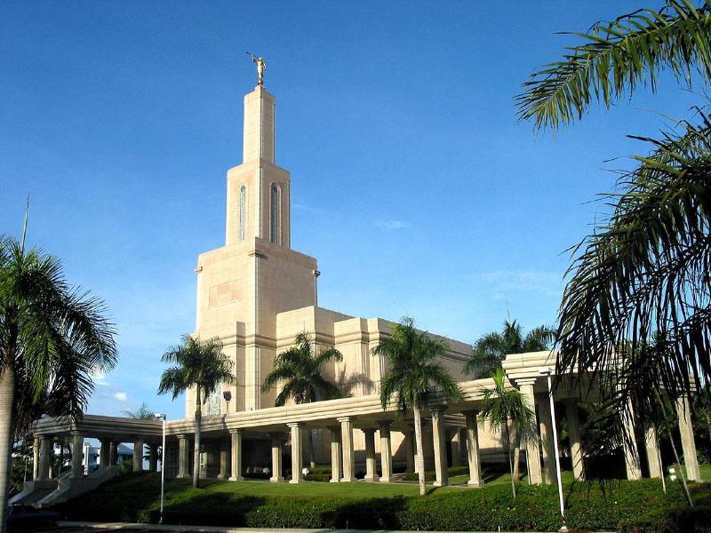 santo_domingo_lds_mormon_temple1.jpg