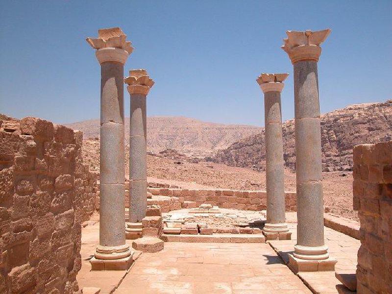 church-columns2-c-mansour.jpg