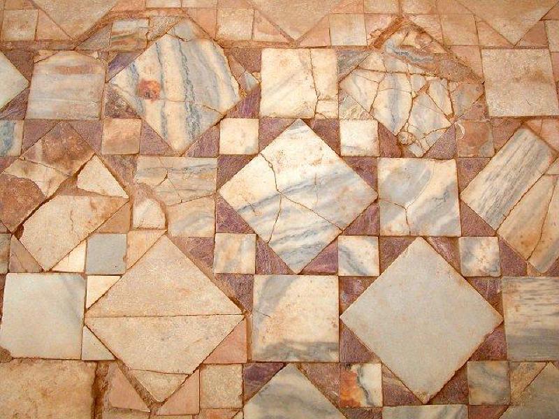 church-tiles2-c-mansour.jpg