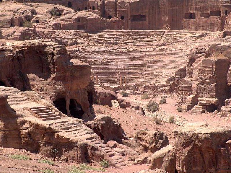 theater-c-mansour.jpg